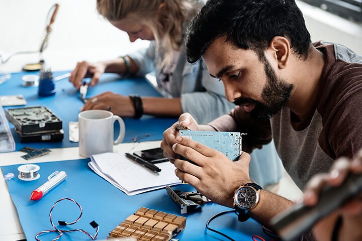 IoT team Researching on things.